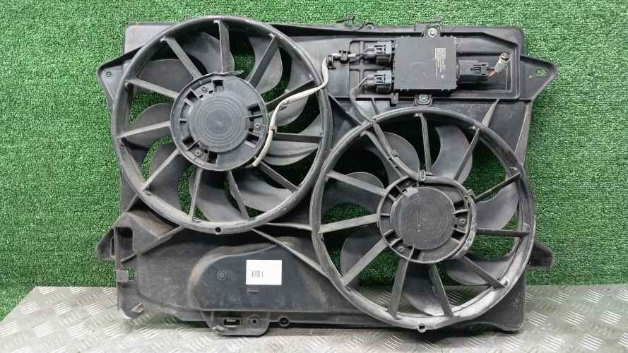 диффузор радиатора Chevrolet Z22D1 C140 Chevrolet Captiva Z22D1 C140 95419228,95419223