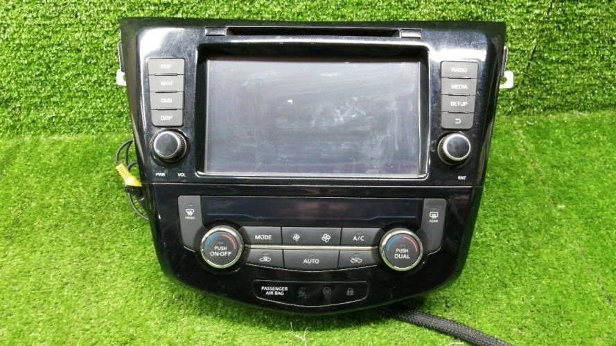 блок управления климат-контролем Nissan R9M J11 Nissan Qashqai R9M J11 281854CA0A,275004EA0A