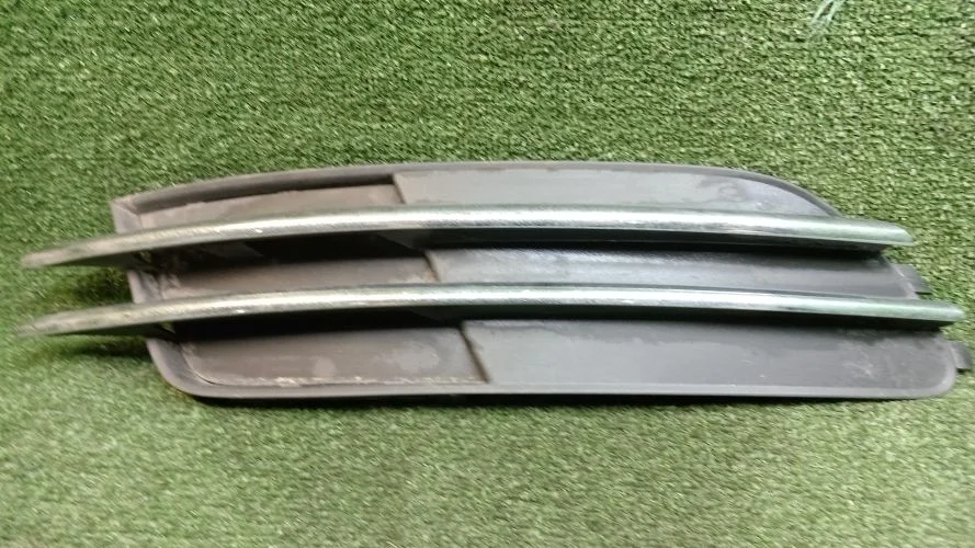 решетка в бампер Audi CDU 4G2 Audi A6 CDU 4G2 4G0807681