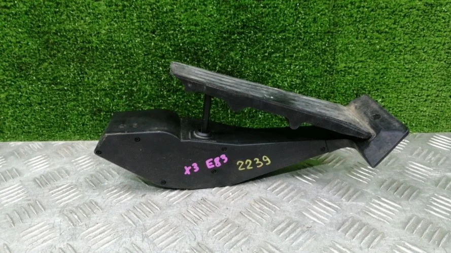 педаль газа Bmw N54B30A,N57D30,N63B44A,N47D20A,N52B30AF,N46N,306D3 F01,E70,E72,E83,F10,E90 Bmw 7-series N54B30A,N57D30,N63B44A,N47D20A,N52B30AF,N46N,306D3 F01,E70,E72,E83,F10,E90 35426789998