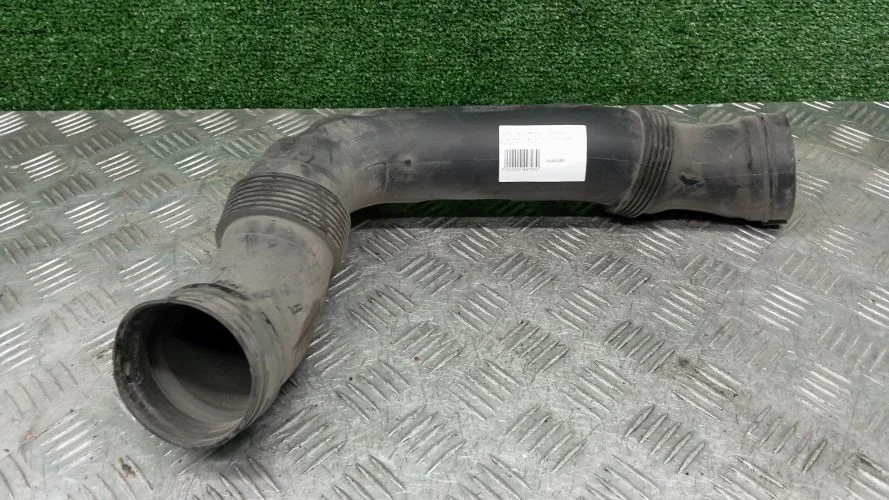 патрубок воздушного фильтра Volkswagen BVY 3C2 Volkswagen Passat BVY 3C2 1K0129618AJ
