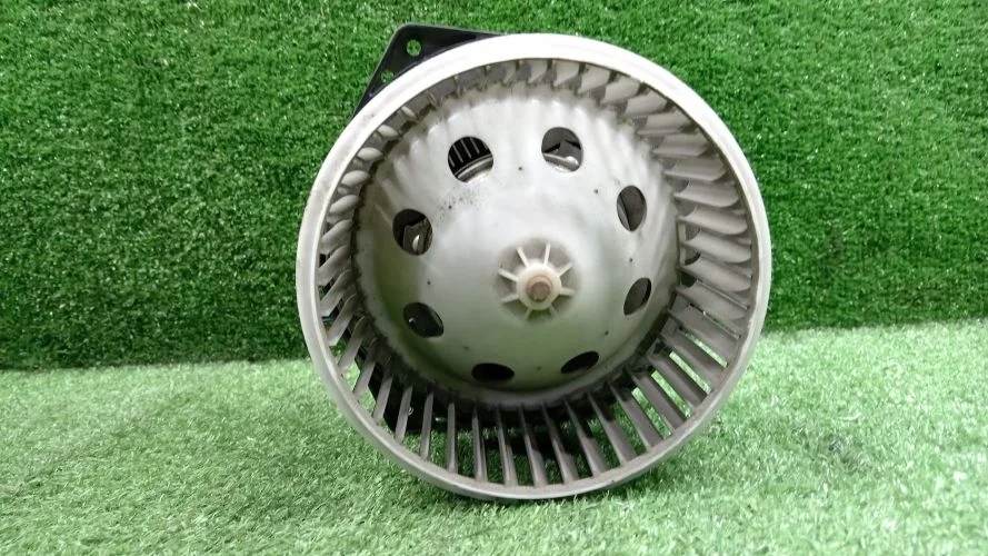 мотор печки Nissan,Infiniti VQ35,VQ35HR,VQ37VHR Z51,J50,S51,V36 Nissan,Infiniti Murano,Ex35,Ex25,G35s,Fx35,G37s VQ35,VQ35HR,VQ37VHR Z51,J50,S51,V36 27225JK60B