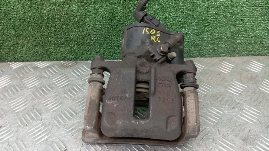 суппорт Volkswagen CBAB,CFF,CBBB,CBFA,CCTA,CFFB,CUWA 5N1,357,3C2,3C5,358,5N2 Volkswagen Tiguan CBAB,CFF,CBBB,CBFA,CCTA,CFFB,CUWA 5N1,357,3C2,3C5,358,5N2 5N0615403