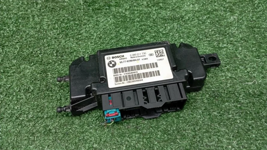 блок управления airbag Bmw N47D20C F20 Bmw 1-Series N47D20C F20 65779296494