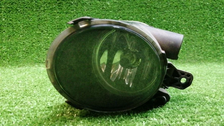противотуманная фара Volvo D5244T4,D5244T10 AS71,AS60,AS70 Volvo S80 D5244T4,D5244T10 AS71,AS60,AS70 31213101