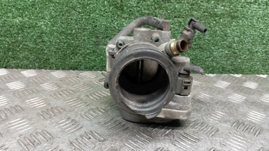 дроссельная заслонка Chevrolet  F18D4 J300 Chevrolet Cruze F18D4 J300 55562380