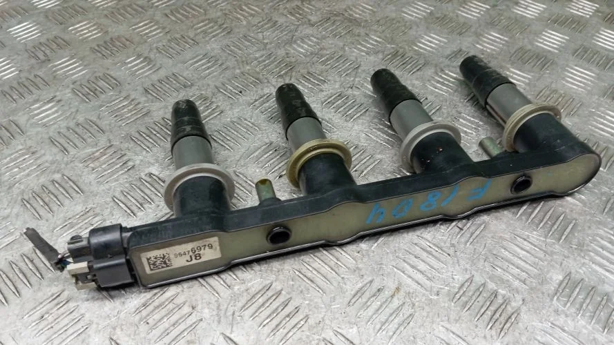 катушка зажигания Chevrolet  F16D4,F18D4 J300 Chevrolet Cruze F16D4,F18D4 J300 96476979
