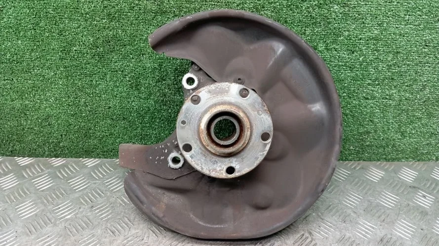 ступица Audi BHT,BVJ 4E2 Audi A8 BHT,BVJ 4E2 4E0505436C