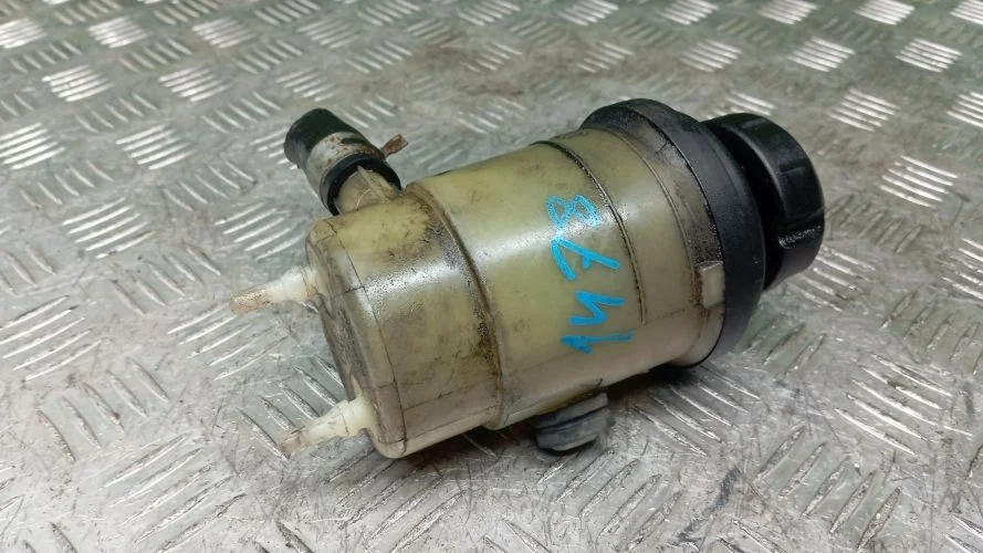 бачок гур Kia D4HA XM Kia Sorento D4HA XM 571502P000