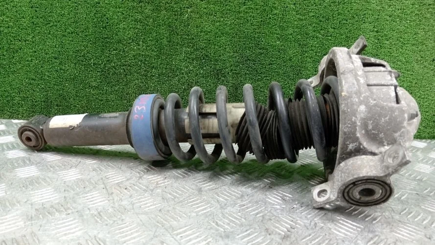 стойка Volkswagen AXQ 7L Volkswagen Touareg AXQ 7L 7L6513029E