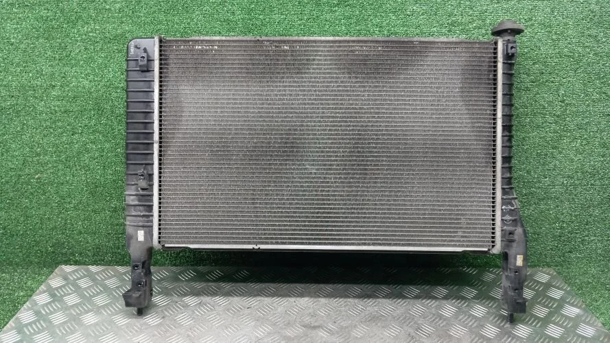 радиатор основной Opel,Daewoo Z20S1 L07,C100 Opel,Daewoo Antara,Winstorm Z20S1 L07,C100 20777046