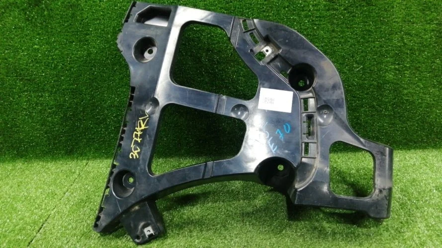 крепление бампера Bmw 306D3,N52B30A E70 Bmw X5 306D3,N52B30A E70 51127158445