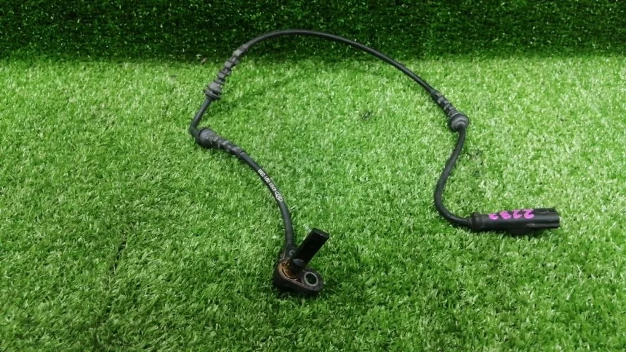 датчик abs Renault  K4M,H4M L30R Renault fluence K4M,H4M L30R 479109155R