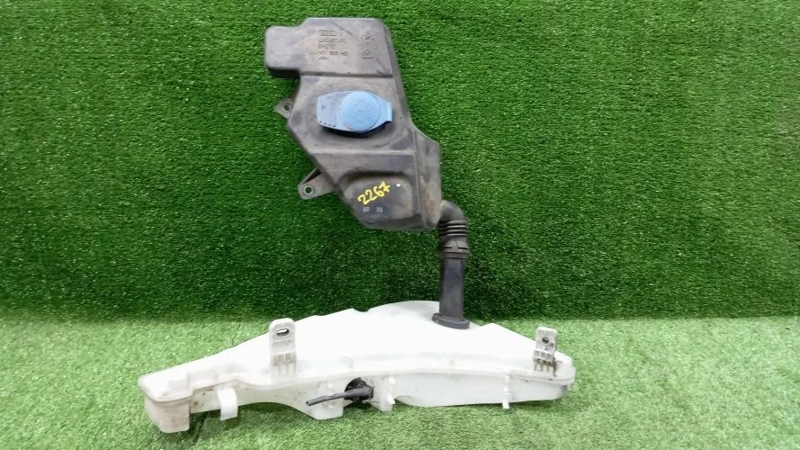 бачок омывателя Audi CDUD,CDUC,CDU,CRTE 4G2,4GA,4G5,4G Audi A6,A7 CDUD,CDUC,CDU,CRTE 4G2,4GA,4G5,4G 4G8955451D,4G8955453D,4G8955451F