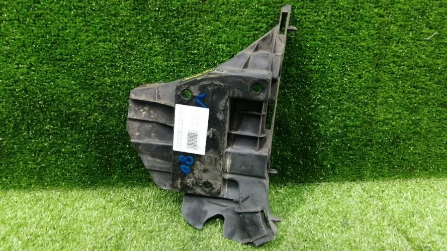 крепление бампера Volvo D5244T4 AS71 Volvo S80 D5244T4 AS71 31265344