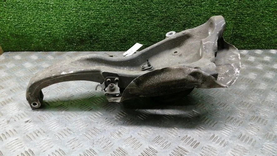 ступица Bmw N47D20C,N52B30A F10 Bmw 5-Series N47D20C,N52B30A F10 31216775770