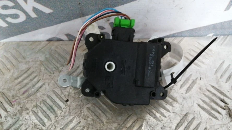 сервопривод заслонок печки Subaru EJ253 BP9 Subaru Legacy EJ253 BP9 1138002320
