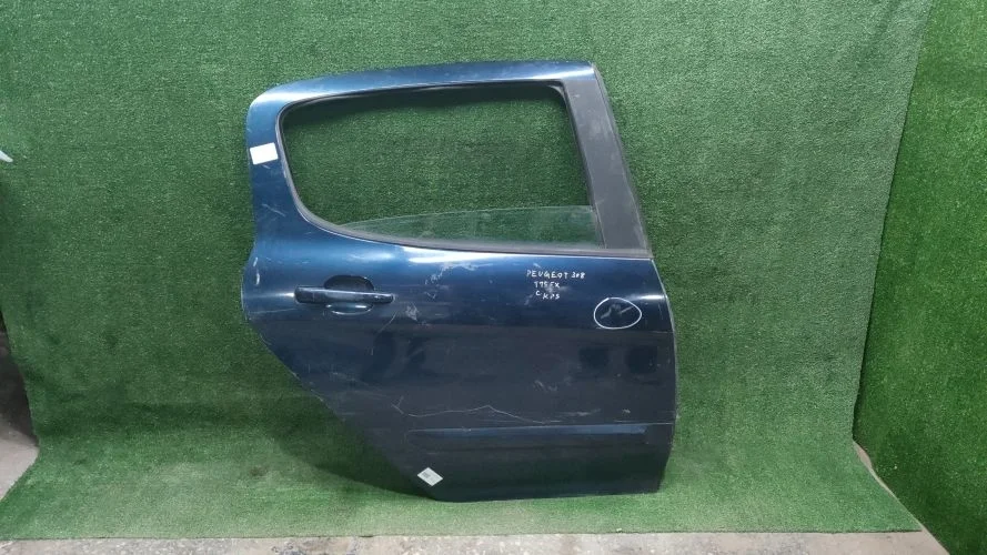 дверь боковая Peugeot EP6C 4A Peugeot 308 EP6C 4A 9008S1
