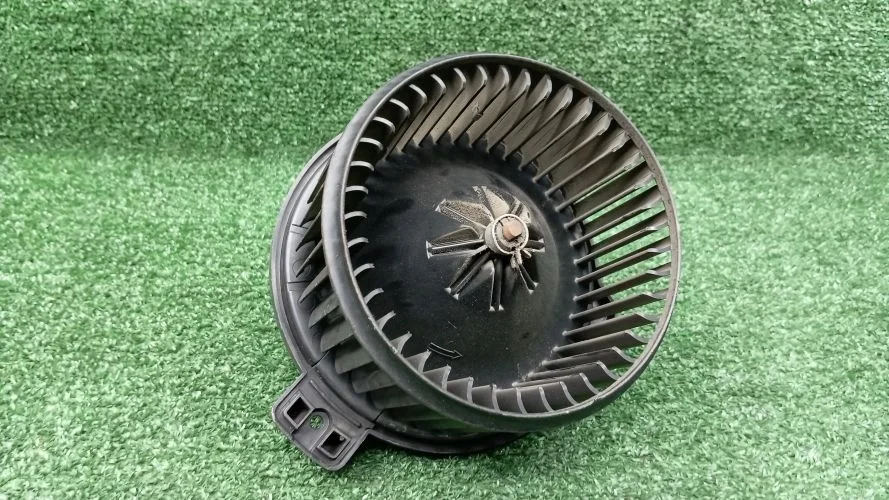 мотор печки Hyundai,Kia G4KF,D6EA,D6EB BK,HM Hyundai,Kia Genesis,Mohave G4KF,D6EA,D6EB BK,HM F00S33F004,F00S33F005,971144D050