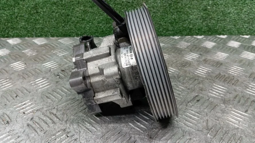 насос гидроусилителя руля Audi BKH,CCA 4F2 Audi A6 BKH,CCA 4F2 4F0145155H
