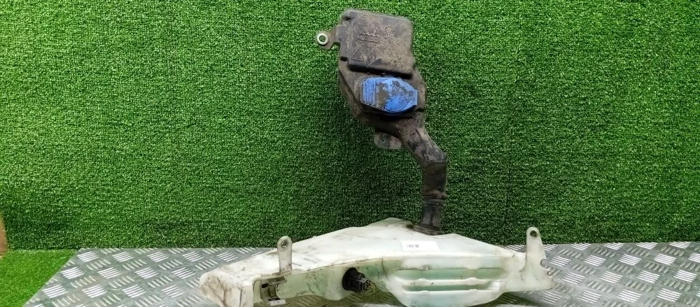 бачок стеклоомывателя Audi CAEA,CAEB,CSUA 8K2 Audi A4 CAEA,CAEB,CSUA 8K2 8T0955453C