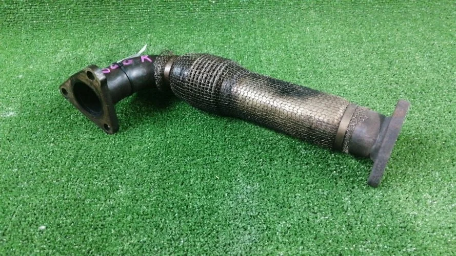 выпускной коллектор Audi BUG 7l Audi Q7 BUG 7l 059253033L
