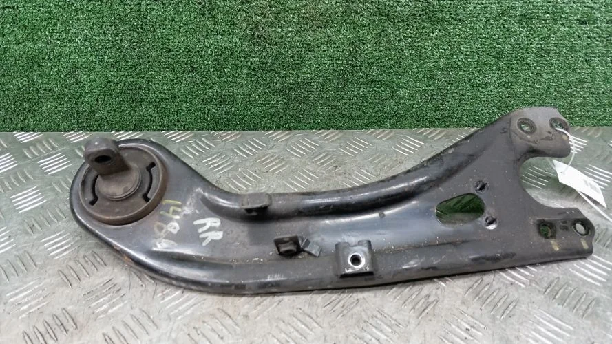 рычаг продольный Kia,Hyundai D4HA SL,LM Kia,Hyundai Sportage,Tucson D4HA SL,LM 552803W000,552802S000,552803U100,552803W050