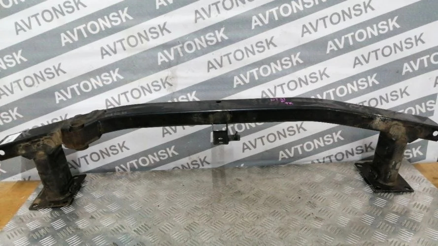 усилитель бампера Nissan MR20DE NT31 Nissan X-Trail MR20DE NT31 62030JG00B