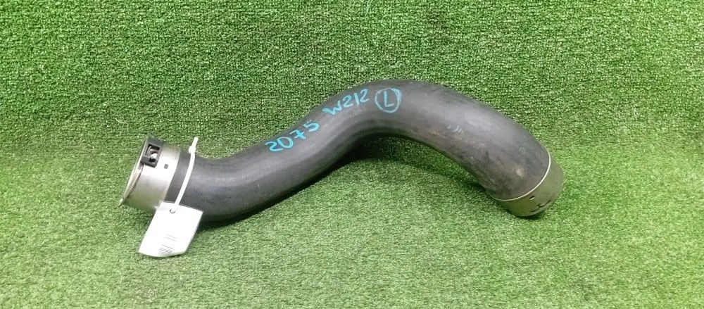 патрубок интеркулера Mercedes-Benz 271860 W212,W204 Mercedes-Benz E-Class,C-Class 271860 W212,W204 A2045282582