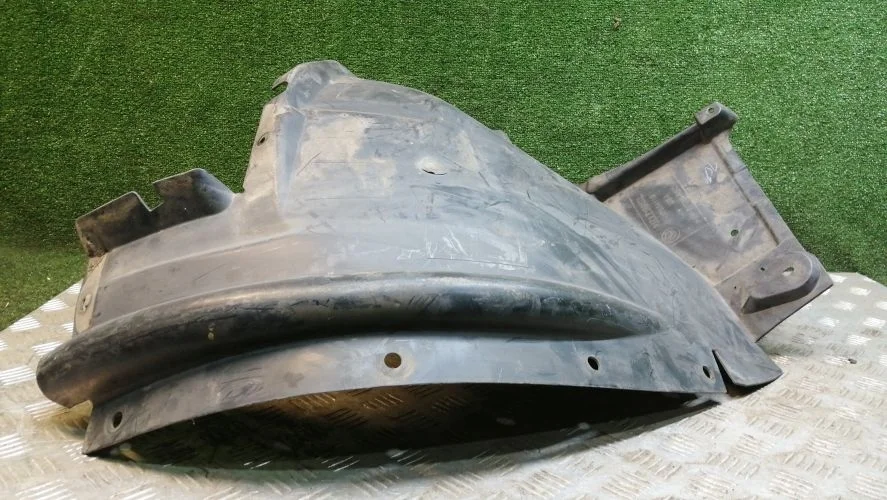 подкрылок Bmw M57D30TU2,N63B44A E71 Bmw X6 M57D30TU2,N63B44A E71 51717180621