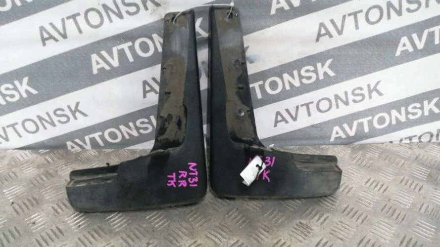брызговики комплект Nissan mr20de T31,NT31 Nissan X-Trail mr20de T31,NT31 78812JG000