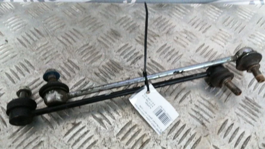 стойка стабилизатора Mitsubishi 4B11 CY4A Mitsubishi Galant 4B11 CY4A MN101368