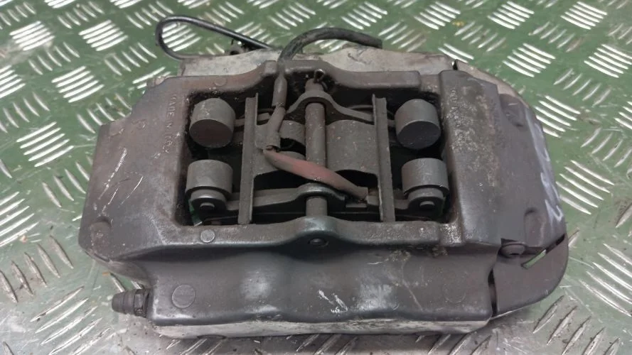 суппорт Audi,Volkswagen CAS,BMV,BUG,BKS 7L,7LA,4LB Audi,Volkswagen Q7,Touareg CAS,BMV,BUG,BKS 7L,7LA,4LB 7L6615424L