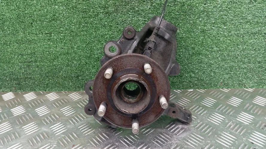ступица Ford D4204T,UFDB CB8 Ford Focus3 D4204T,UFDB CB8 1702855