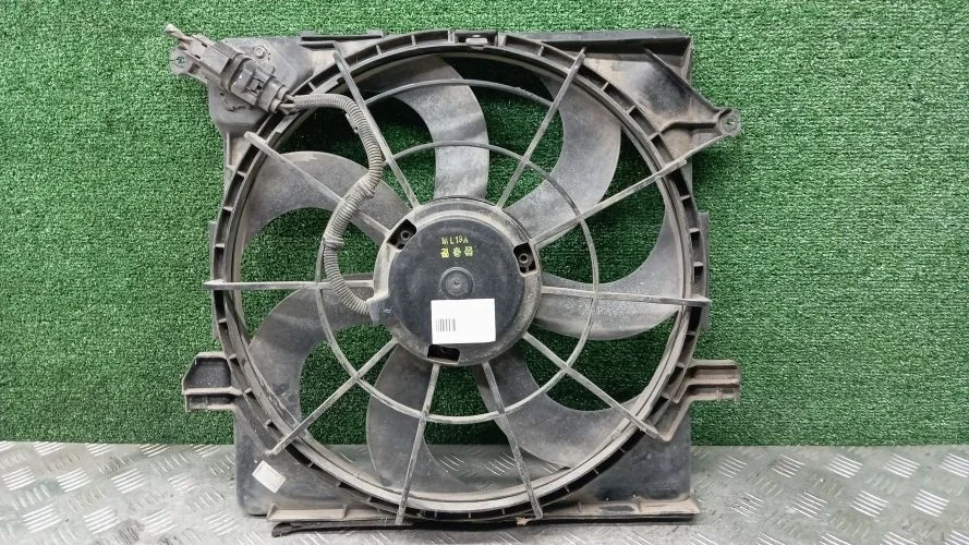 диффузор радиатора Kia,Hyundai D4HA SL,LM Kia,Hyundai Sportage,Tucson D4HA SL,LM 253502S000,253802S000
