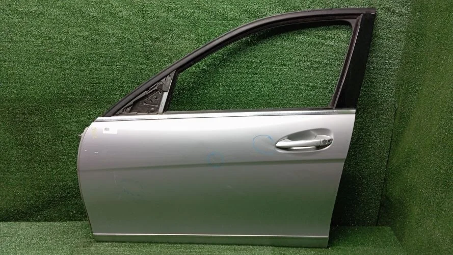 дверь боковая Mercedes-Benz 271860 W204 Mercedes-Benz C-Class 271860 W204 A2047200105,A2047205900