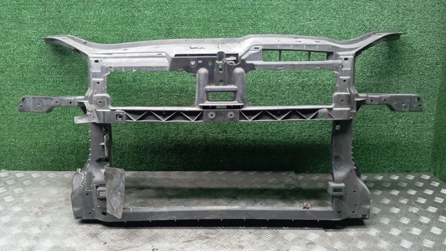 рамка радиатора Volkswagen BPY 1K2 Volkswagen Jetta BPY 1K2 1K0805588G