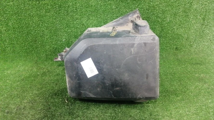 корпус воздушного фильтра Volvo D5244T CM71 Volvo Xc90 D5244T CM71 30636845