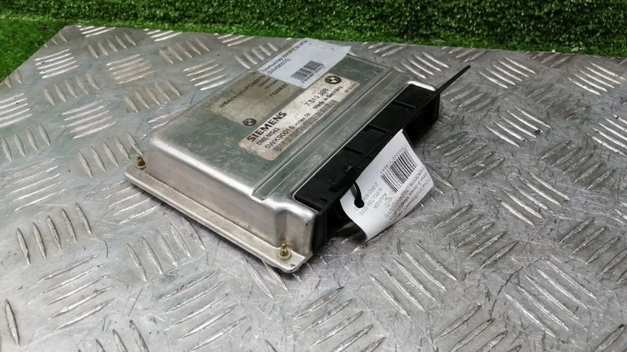 блок управления двс Bmw M54B25 E39 Bmw 5-Series M54B25 E39 12147519308
