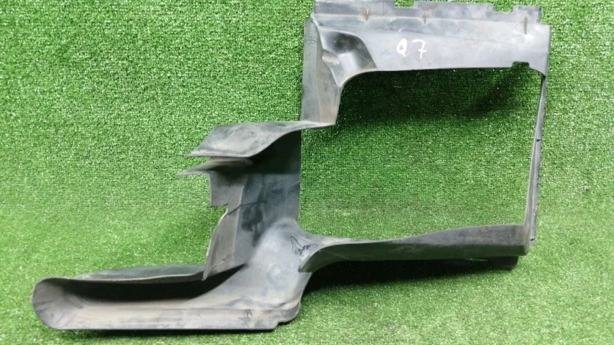 воздуховод интеркуллера Audi BUG 4LB Audi Q7 BUG 4LB 4L0117335
