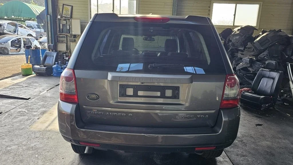 бампер Land Rover 224DT L359 Land Rover Freelander 224DT L359 LR003083,6H5217775