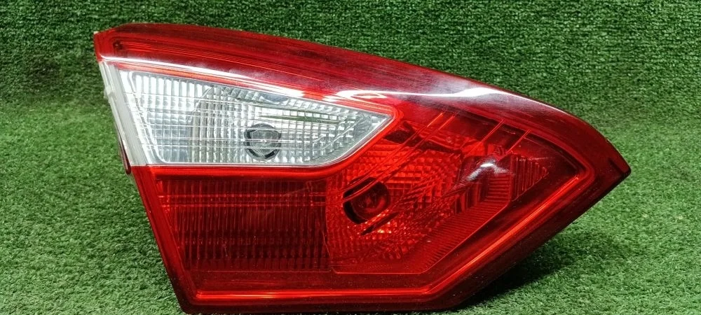 вставка багажника Ford D4204T,TXDB,UFDB,TXDB CB8 Ford Focus 3 D4204T,TXDB,UFDB,TXDB CB8 1769302,BM5113A603AD