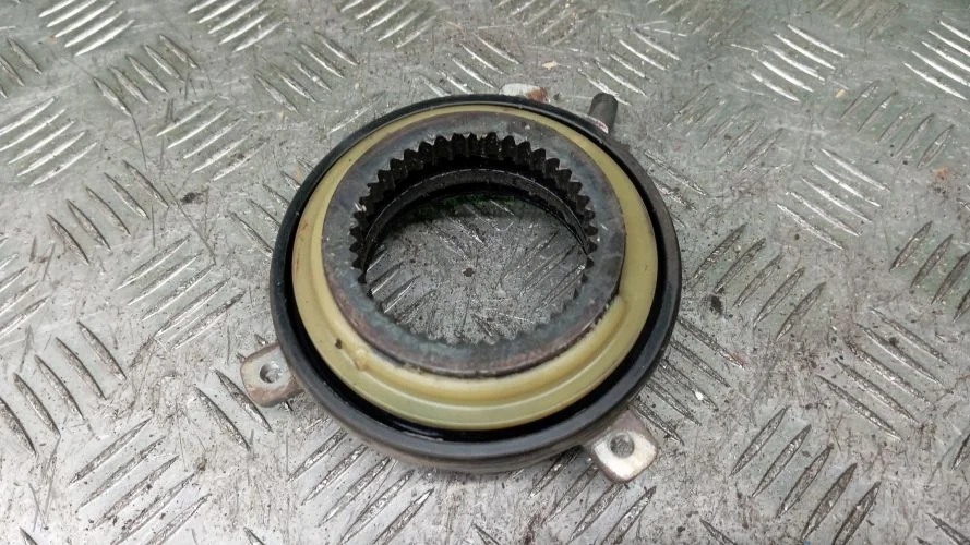 муфта включения полного привода Ssangyong 664951,671960,672960,D20DTR QJ,Y290,A150,Y400 Ssangyong Actyon Sport,Rexton,Rodius 664951,671960,672960,D20DTR QJ,Y290,A150,Y400 4151009000,4151009100,4151036200