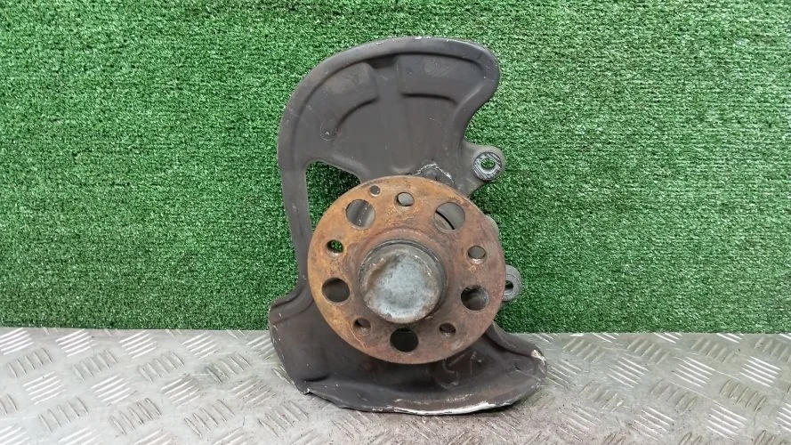 ступица Mercedes-Benz 271860,274920,272988,271950 W204,C207,A207 Mercedes-Benz C-Class,E-Class 271860,274920,272988,271950 W204,C207,A207 A2043320101,2043320101
