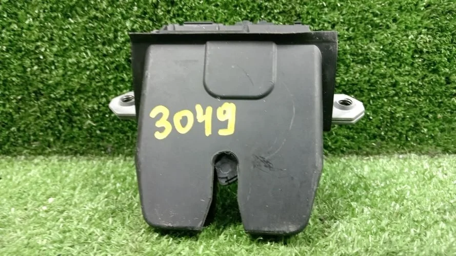 замок багажника Ford D4204T,UFDB CB8 Ford Focus3 D4204T,UFDB CB8 1920840