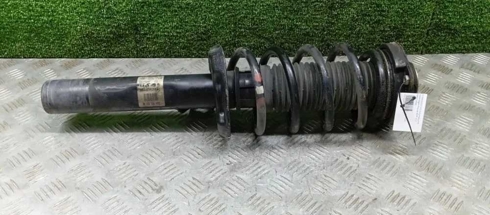 стойка Volkswagen CCTA,BVY,CCTA,CBAB,BMP B6,3C2 Volkswagen Passat CCTA,BVY,CCTA,CBAB,BMP B6,3C2 3C0413031AA,3C0413031AT,824904002054