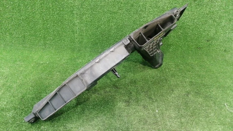 воздухозаборник Nissan VQ35,VQ35DE Z51 Nissan Murano VQ35,VQ35DE Z51 1AA0C,165541AA0A
