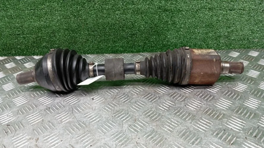 привод Volvo D5244T10 FS70 Volvo S60 D5244T10 FS70 36011288