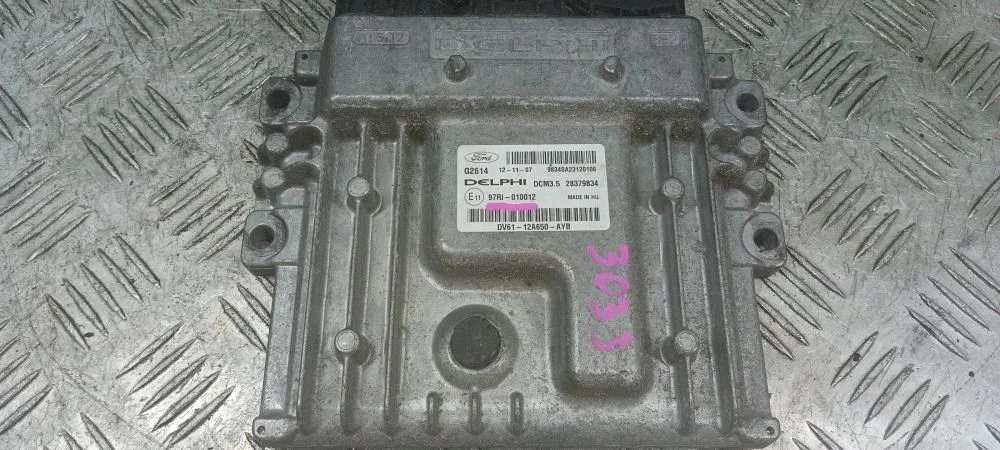 блок управления двс Ford m1da CB8 Ford Focus3 m1da CB8 97RI010012