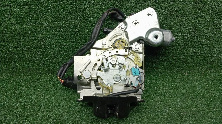замок багажника Ford T35PDED U502 Ford Explorer V T35PDED U502 BB5Z7843150C